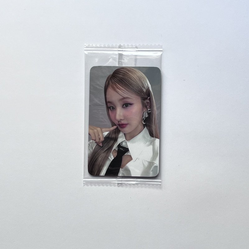 Official photocard KTOWN4U POB - KISS OF LIFE - 1st Single [Midas Touch] (Photobook Ver.)